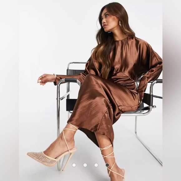 ASOS DESIGN satin batwing bias cut maxi dress in chocolate - Picture 3 of 7